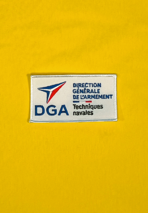 Écussons brodés pour les membres de la DGA